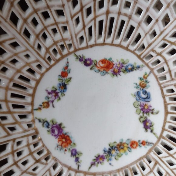 Super Antique Porcelain KPM Berlin Basket-style bowl - Picture 5 of 7